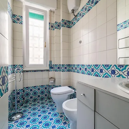 Guesthost - Sapienza & Borghese Comfy Apartment
