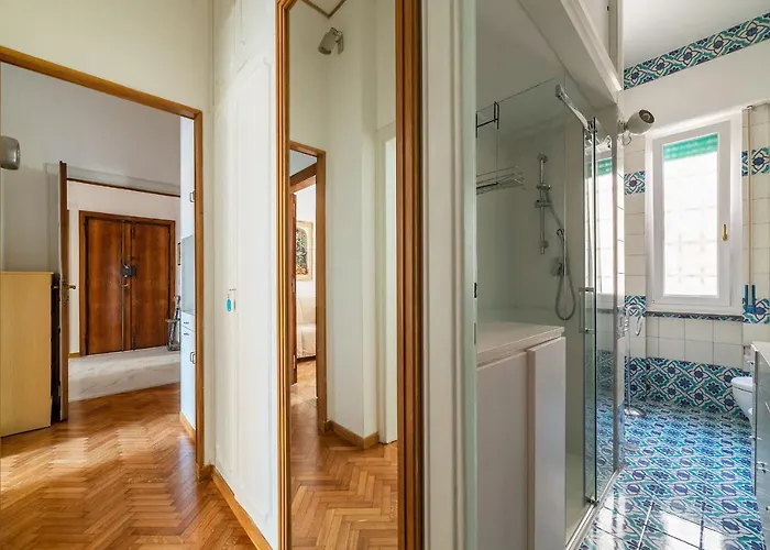 Guesthost - Sapienza & Borghese Comfy * Rome